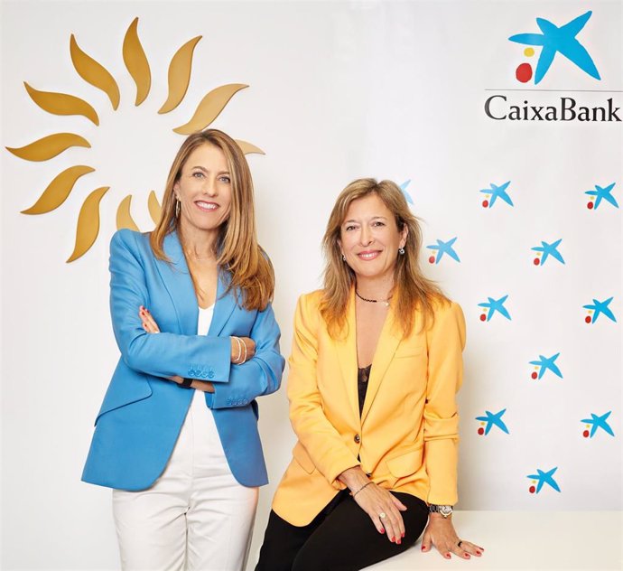 La CEO y vicepresidenta del Grupo Piñero, Encarna Piñero, y la directora territorial de CaixaBank en Baleares, María Cruz Rivera.