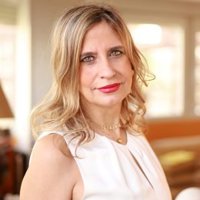 El IEAF elige a Lola Solana, responsable de fondos 'small caps' en Santander AM, como nueva presidenta