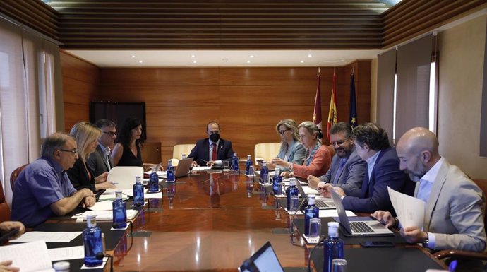 Reunión de la Junta de Portavocez de las Cortes de C-LM.