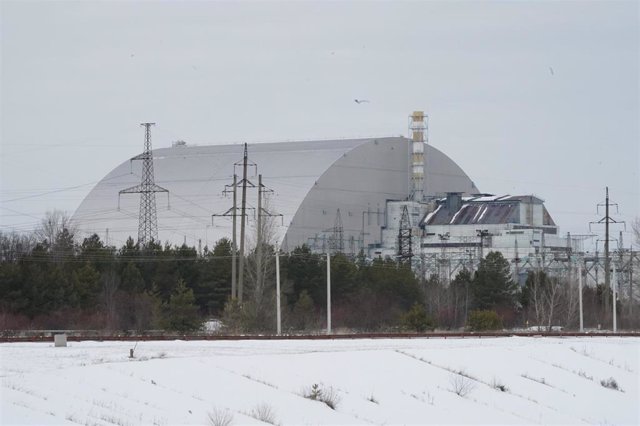 Archivo - Sarcófago de la central nuclear de Chernóbil, en Ucrania