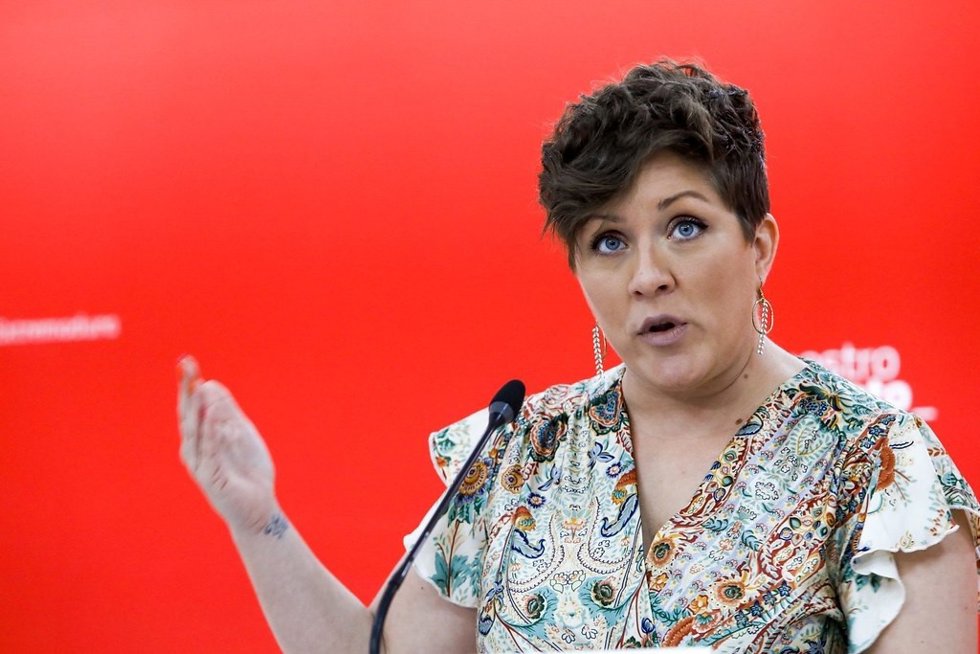 La portavoz del PSOE de Extremadura, Soraya Vega, en rueda de prensa en Mérida