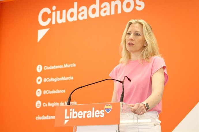 María José Ros en la sede de Cs