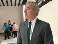 Azcón duda de que cien millones para toda España sean suficientes para la rebaja del transporte anunciada por Sánchez