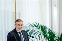 Madrid justifica su ausencia en el Congreso al no querer sentarse al lado de "aquellos que no condenan el terrorismo"