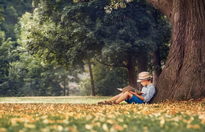 Trucos para que los niños lean en vacaciones