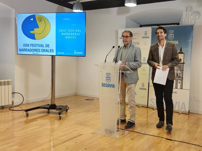El concejal de Turismo, Miguel Merino, y el director del Festival, Ignacio Sanz.