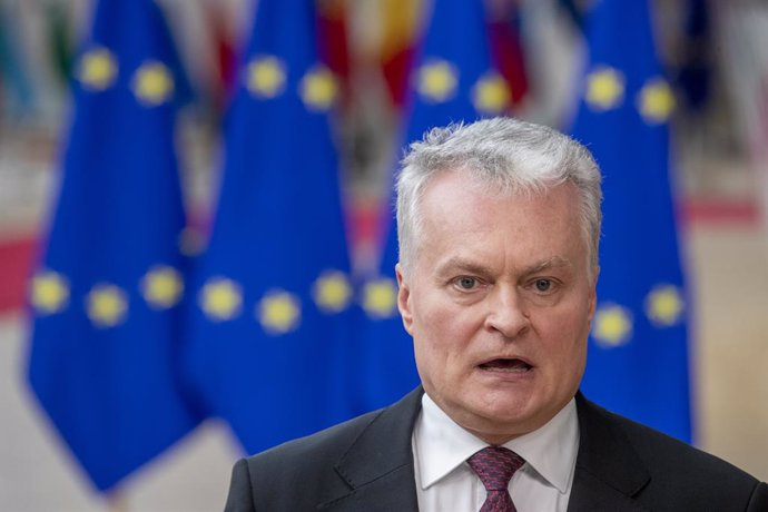 30 May 2022, Belgium, Brussels: Lithuanian President Gitanas Nauseda speaks to media upon his arrival to attend a special meeting of the European Council at the European Union headquarters. Photo: Nicolas Maeterlinck/BELGA/dpa