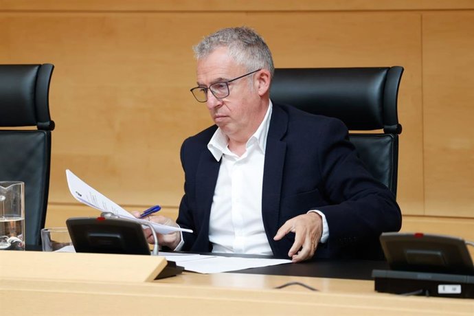 El procurador de Soria ¡YA! Ángel Ceña en su intervención en las Cortes.