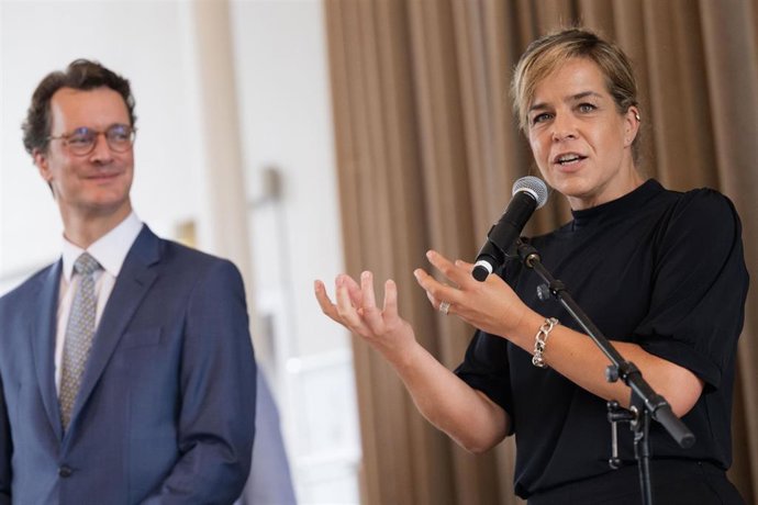 El líder de la Unión Demócrata Cristiana (CDU) en Renania del Norte-Westfalia, Hendrik Wuest, y su socia de coalición, la ecologista Mona Neubaur