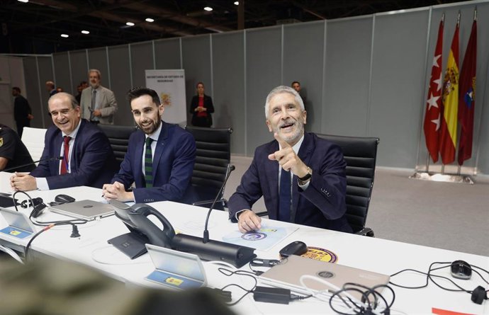 El ministro del Interior, Fernando Grande-Marlaska, visita el centro de mando para la cumbre de la OTAN