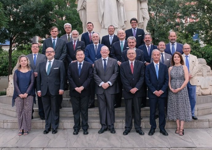 Foto de familia de la candidatura de Francisco Vélez.