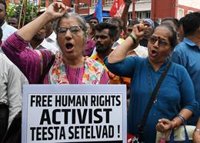 HRW exige a las autoridades de India poner en libertad a la activista Teesta Setalvad