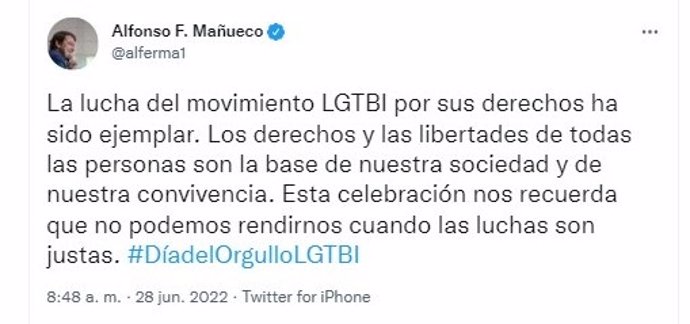 Captura del mensaje de Fernández Mañueco en su cuenta de Twitter en el Día del Orgullo LGTBI