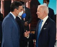 Sánchez busca afianzar la relación con Biden un año después del encuentro de los 30 segundos
