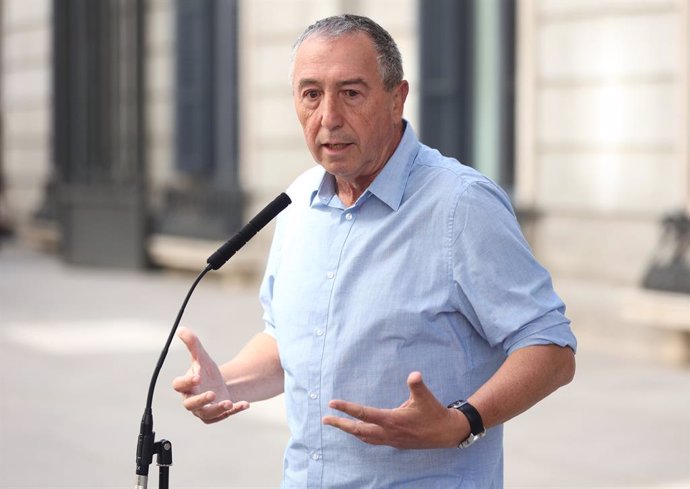 El portaveu de Compromís en el Congrés, Joan Baldoví, intervé en una roda de premsa al mateix temps que se celebra una sessió plenria, en el Congrés dels Diputats, a 22 de juny de 2022, a Madrid (Espanya). 