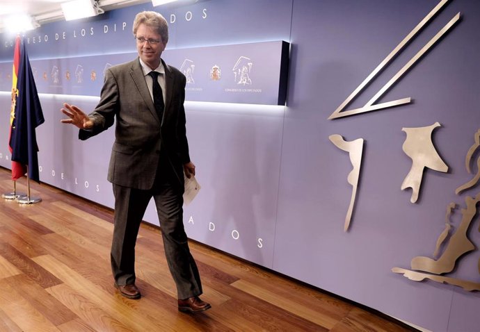 El portavoz del PDeCAT en el Congreso, Ferran Bel, en una rueda de prensa posterior a la Junta de Portavoces, en el Congreso de los Diputados, a 7 de junio de 2022, en Madrid (España).