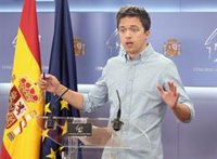 Errejón reclama que la selección de fútbol luzca en el Mundial de Qatar los colores de la bandera LGTBi en su camiseta