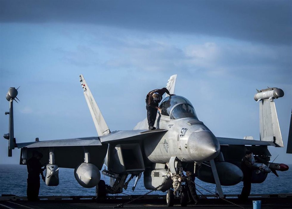 Archivo - Avión de combate o caza estadounidense E/A-18 G Growler