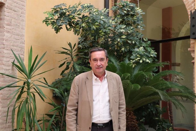 Antonio Rico García, especialista en Medicina Legal y Forense, Antonio Rico García, a su vez jefe de Sección de Anatomía e Histopatología Forense del Instituto de Medicina Legal y Ciencias Forenses de Sevilla, en el hotel Alcázar de la Reina.