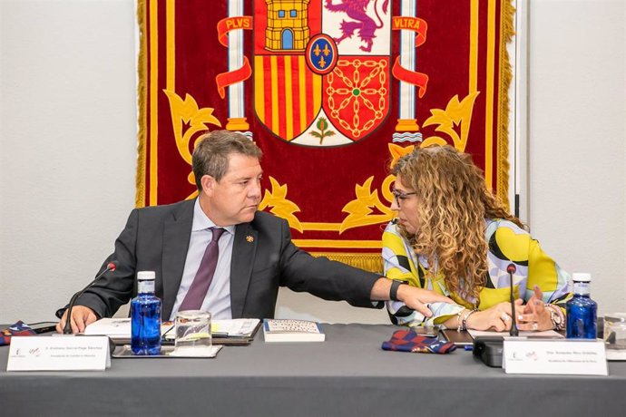 El presidente de C-LM en el Consejo de Gobierno itinerante de Villanueva de la Torre.