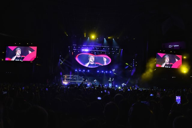 El grupo Estopa en el concierto del 30 aniversario de Cadena 100, en el Wanda Metropolitano, a 25 de junio de 2022, en Madrid (España).