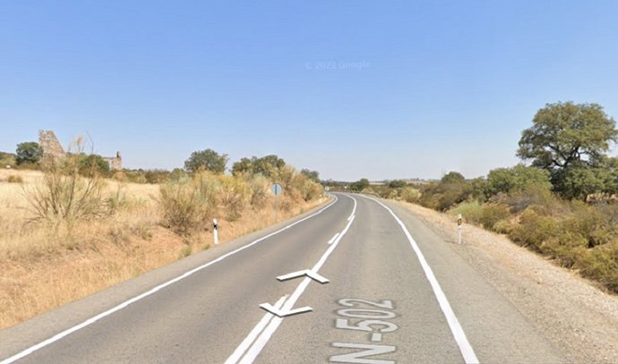 Lugar de la colisión entre dos vehículos en Alcaracejos.