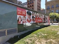 Fotos de medio millar de pamploneses vestidos de blanco y rojo adornarán la ciudad en las fiestas de San Fermín