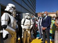 El Gregorio Marañón inaugura un jardín de recreo en su azotea para los niños ingresados de la mano de Juegaterapia