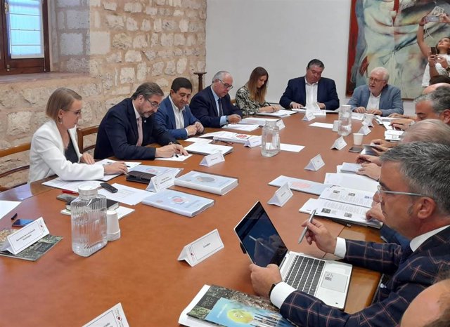 Reunión del Patronato de la Fundación Estrategias