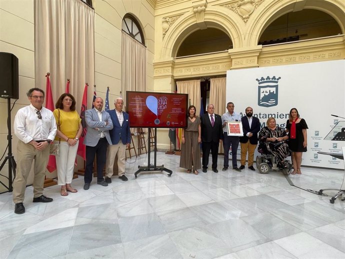 Presentación de una campaña solidaria para donar sangre