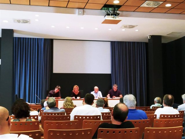 Pleno del Consejo Económico y Social en el salón de grados de la Facultad de Ciencias del Trabajo.