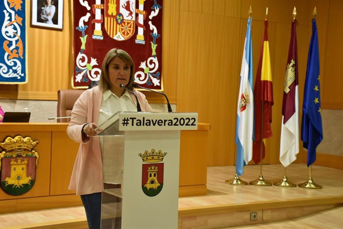 La alcaldesa de Talavera de la Reina, tita García Élez, en el Debate del Estado de la Ciudad.
