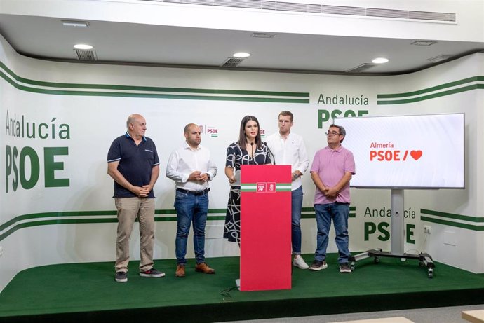 Alcaldes del PSOE critican el "cierre" de la UGC Alpujarra en Almería.