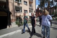 Una delegación de la Asamblea Parlamentaria de la OSCE visita los alrededores de Kiev, Irpin y Bucha