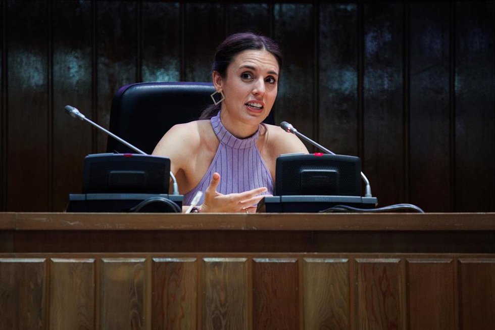 La ministra de Igualdad, Irene Montero, participa en la mesa 'Derechos LGTBI+, del matrimonio a la ley Trans'