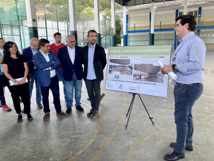 Fotografías Presentación Nuevo Pabellón De Cambil