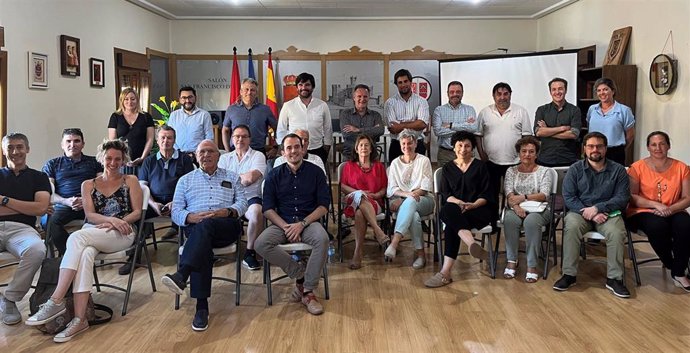 Presentación del proyecto 'Comunidad Muga' a agentes municipales y sociales de la Comarca de Sangüesa