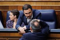 PP pide a Garzón que dimita y "deje de sufrir" al ver, como "comunista", el apoyo del Gobierno a la cumbre de la OTAN