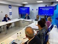 Azcón dice que la única alternativa en Aragón es el PP y quiere aplicar una menor presión fiscal para recaudar más