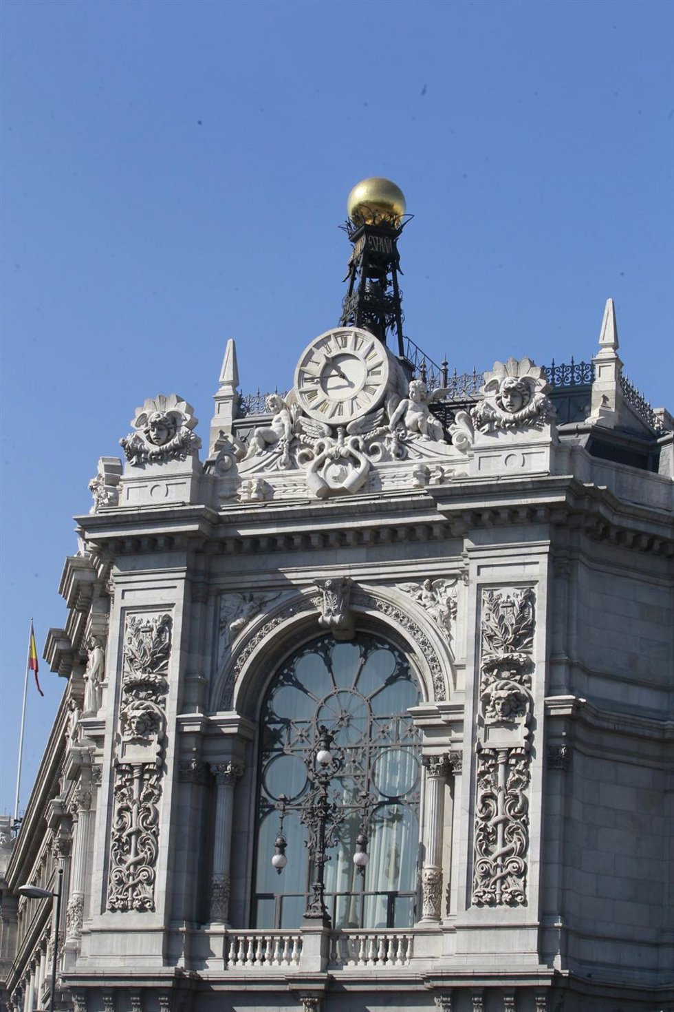 Archivo - Fachada del Banco de España en Madrid.