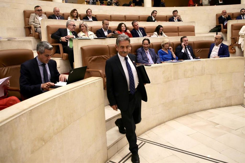 El presidente de Cantabria, Miguel Ángel Revilla, en el Debate de Estado de la Región
