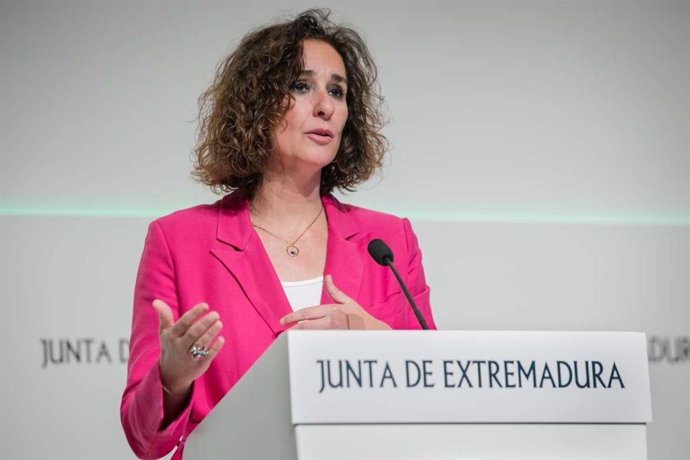 La consejera para la Transición Ecológica y Sostenibilidad, Olga García, en rueda de prensa