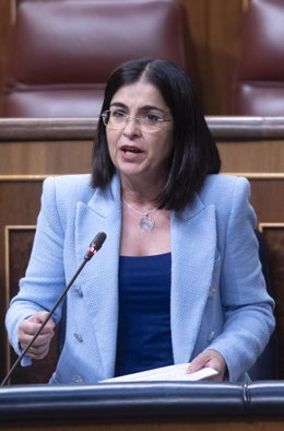 Archivo - La ministra de Sanidad, Carolina Darias, interviene durante una sesión plenaria en el Congreso de los Diputados, a 25 de mayo de 2022, en Madrid (España). Durante el pleno, el Ejecutivo central debe responder a las preguntas de la oposición so