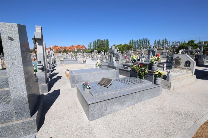 Audio/Np/Foto: El Ayuntamiento Ha Invertido Desde 2015 Cerca De Medio Millón De Euros En La Mejora Y Adecentamiento Del Cementerio Municipal De San Eugenio