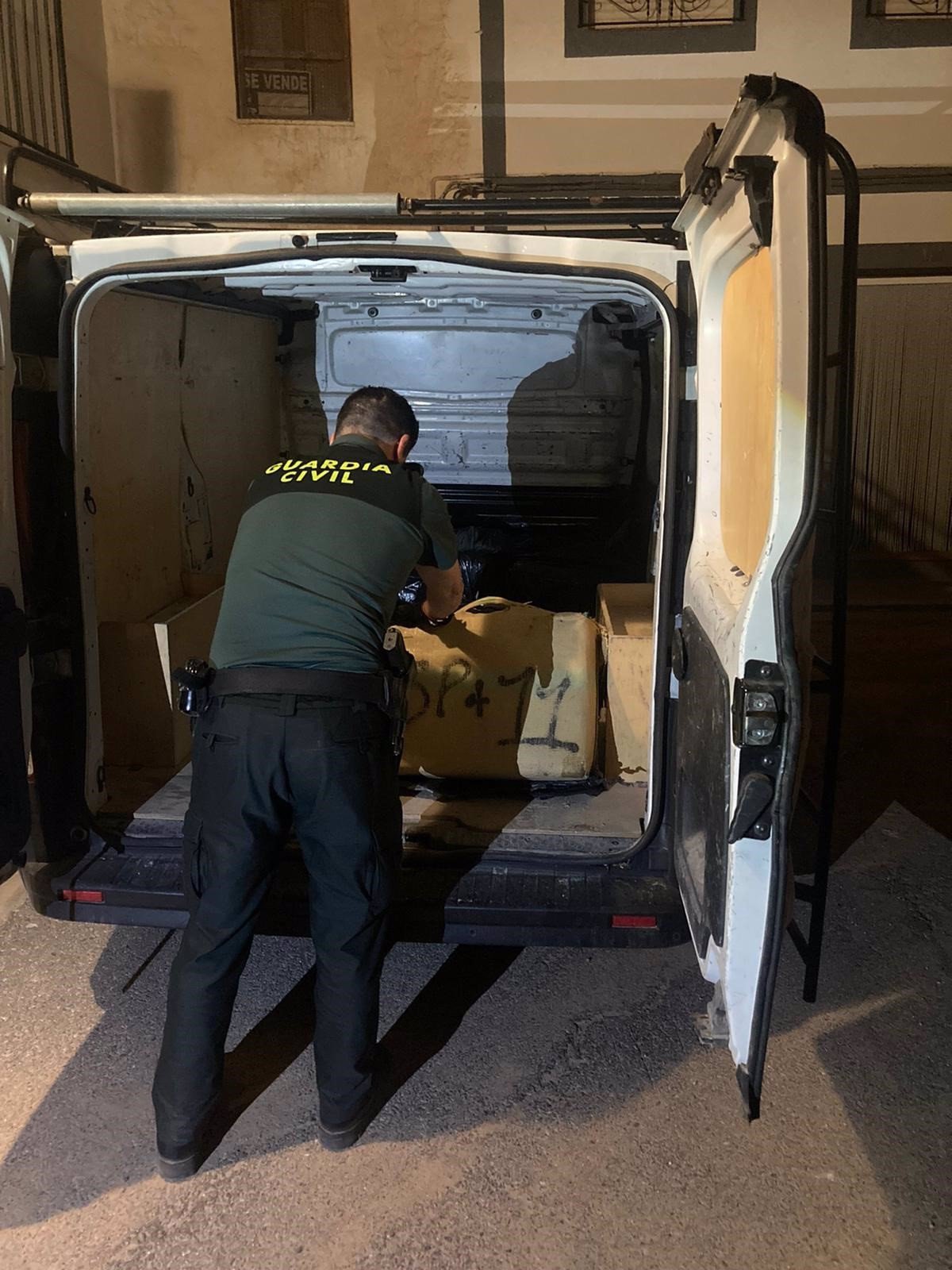 Arrêté à Grenade pour avoir transporté plus de 213 kilos de haschisch dans une camionnette volée en France