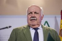 Aguirre pide a universidades y sindicatos que sean "correa de captación" ante el "déficit" de sanitarios para el verano