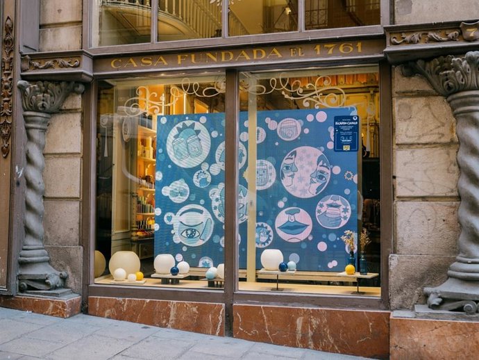Ricardo Cavolo llena Barcelona de arte efímero gracias a su unión con Solán de Cabras con Gas