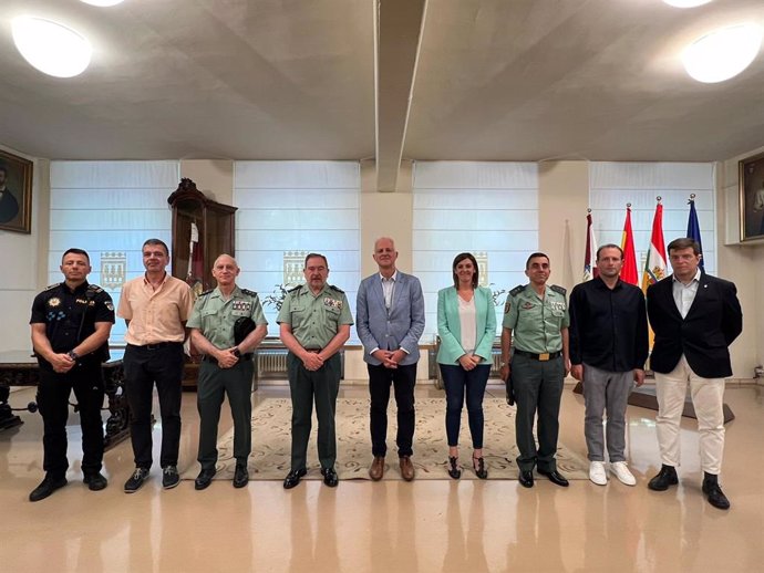 Ayuntamiento de Logroño y Guardia Civil firman un convenio de colaboración en materia de formación en seguridad y gestión de emergencias