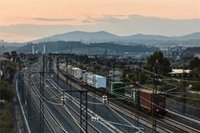 Adif y el Puerto de Barcelona inician trámites para desarrollar el nodo logístico ferroviario