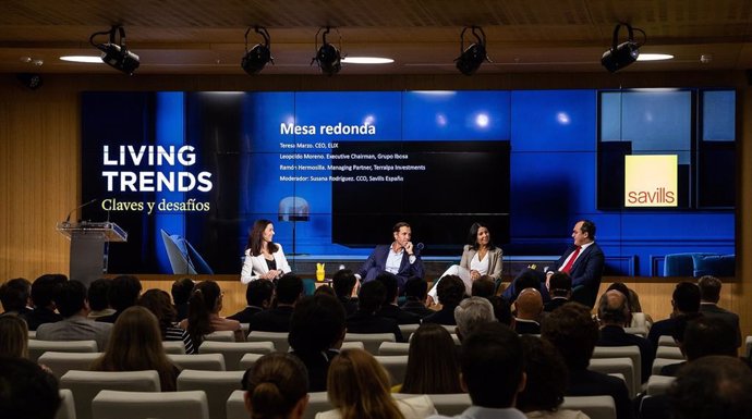 Mesa redonda de Savills durante el evento 'Living Trends'.